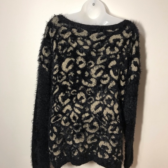 Joseph A Animal Print Sweater - Picture 3 of 7
